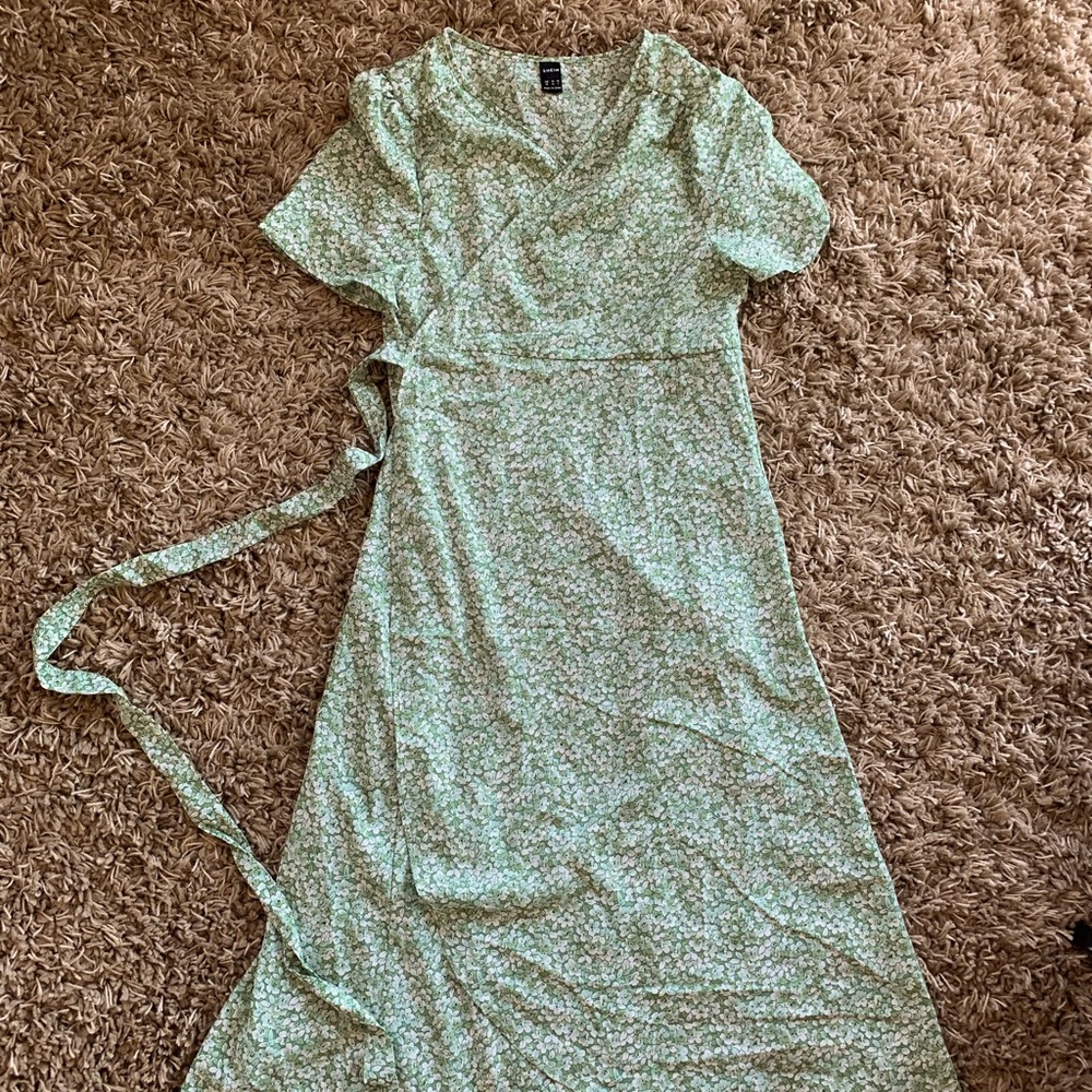 Quality maternity clothes for cheap!